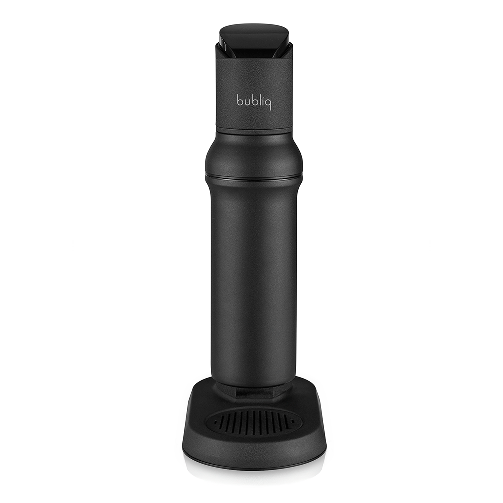 bubliq sodavandsmaskine med glasflaske set lige forfra